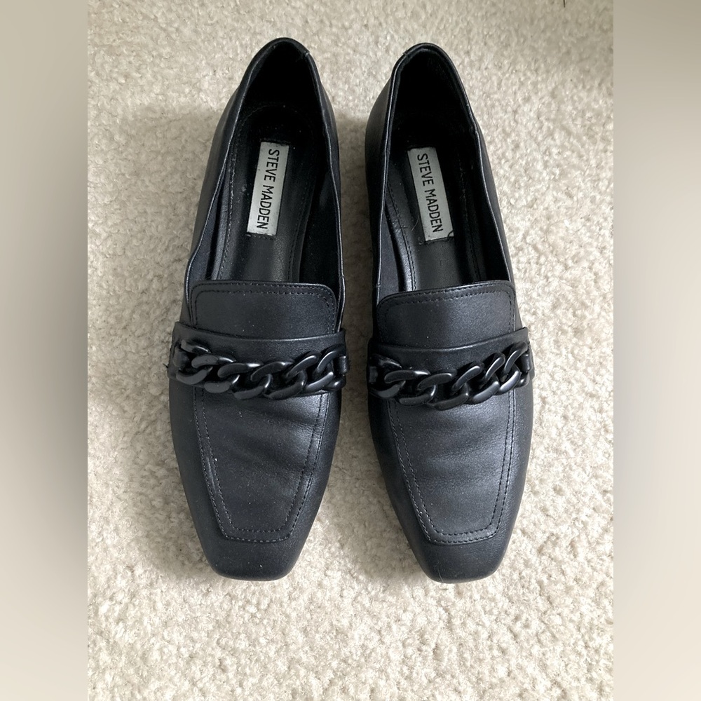 Steve Madden Rilynn Chain Loafer Black, Size 8 women’s